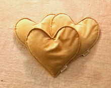 Ladda upp bild till gallerivisning, Värmekudde i sammet - hjärta