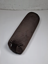 Ladda upp bild till gallerivisning, Yogabolster sammet - Mörkbrun