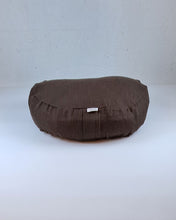 Ladda upp bild till gallerivisning, Meditationskudde linne - Mörkbrun