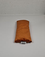 Ladda upp bild till gallerivisning, Ögonkudde sammet - Rost