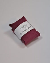 Ladda upp bild till gallerivisning, Tyngdkudde sammet - Cerise