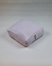 Ladda upp bild till gallerivisning, Yinyogakudde linne - Ljusrosa