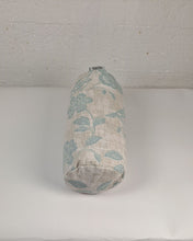 Ladda upp bild till gallerivisning, Bolster mini - Turkos blomma